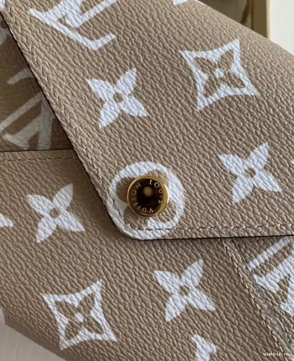 WIS POCHETTE KIRIGAMI VUITTON LOUIS 0430